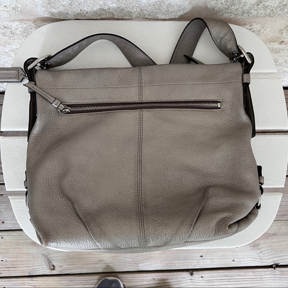 Coach metallic pewter silver hobo duffle F15064 convertible strap - Picture 13 of 16